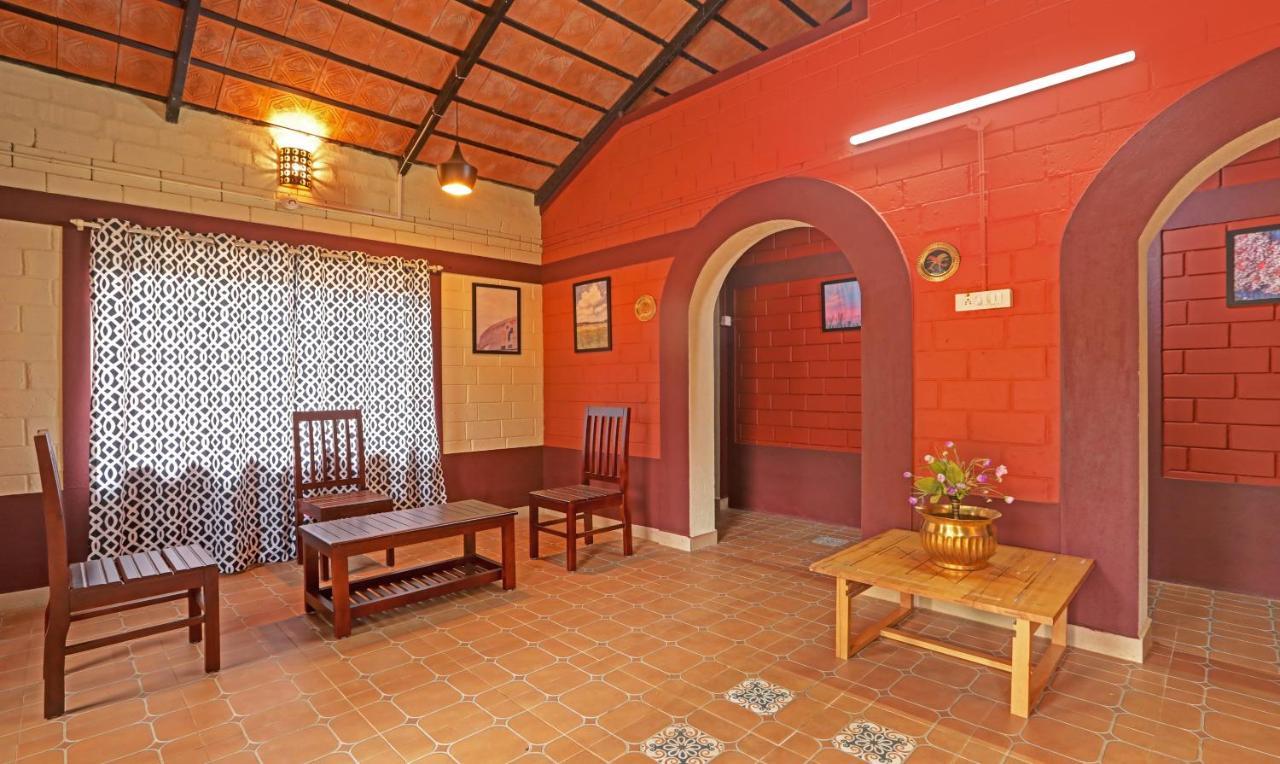 Hotel Allaranda Homestay Madikeri Exteriör bild