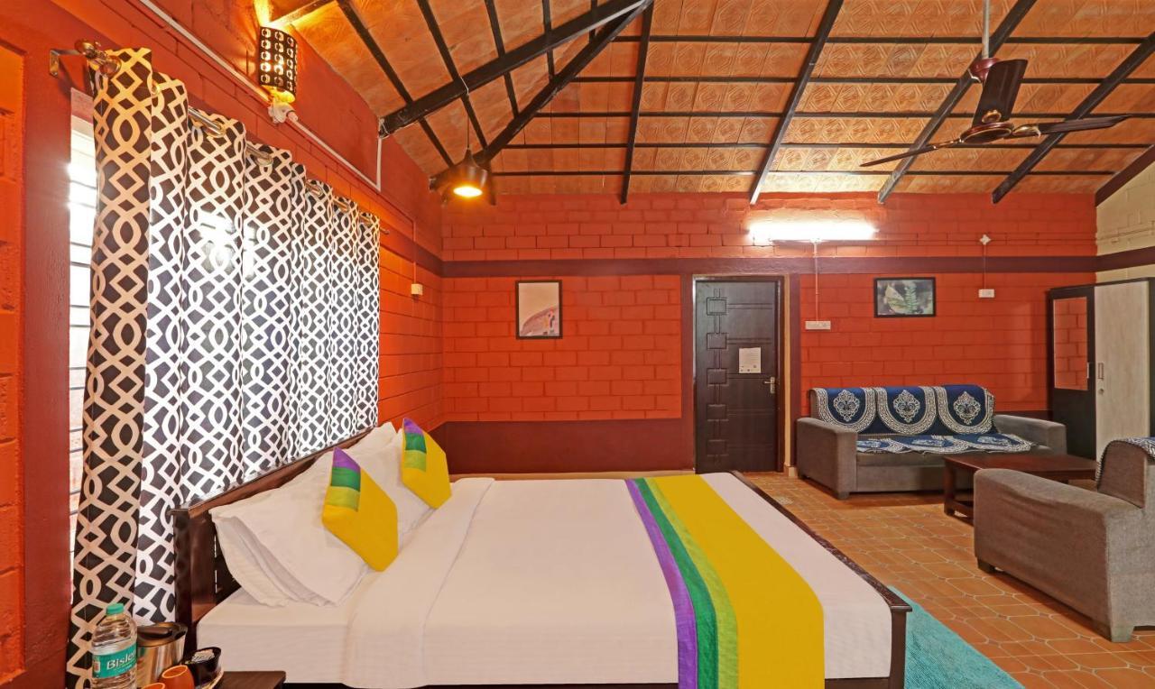 Hotel Allaranda Homestay Madikeri Exteriör bild