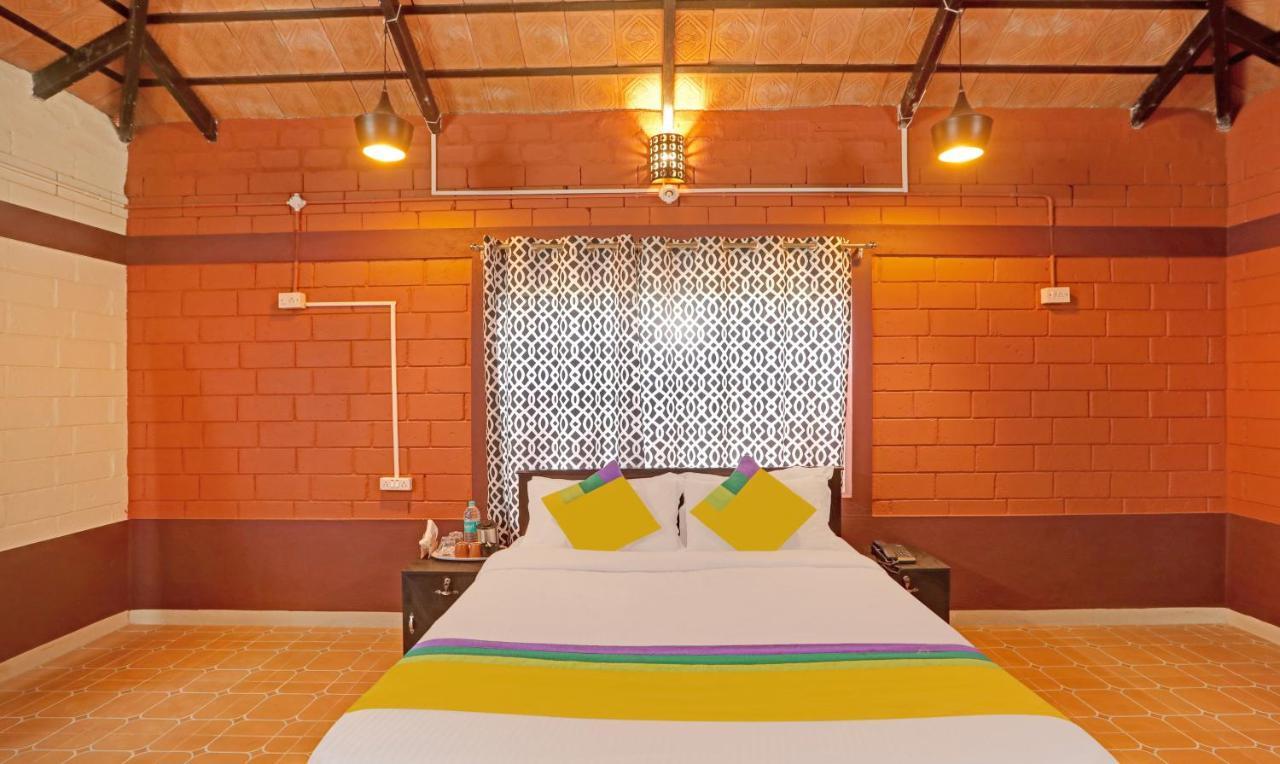 Hotel Allaranda Homestay Madikeri Exteriör bild