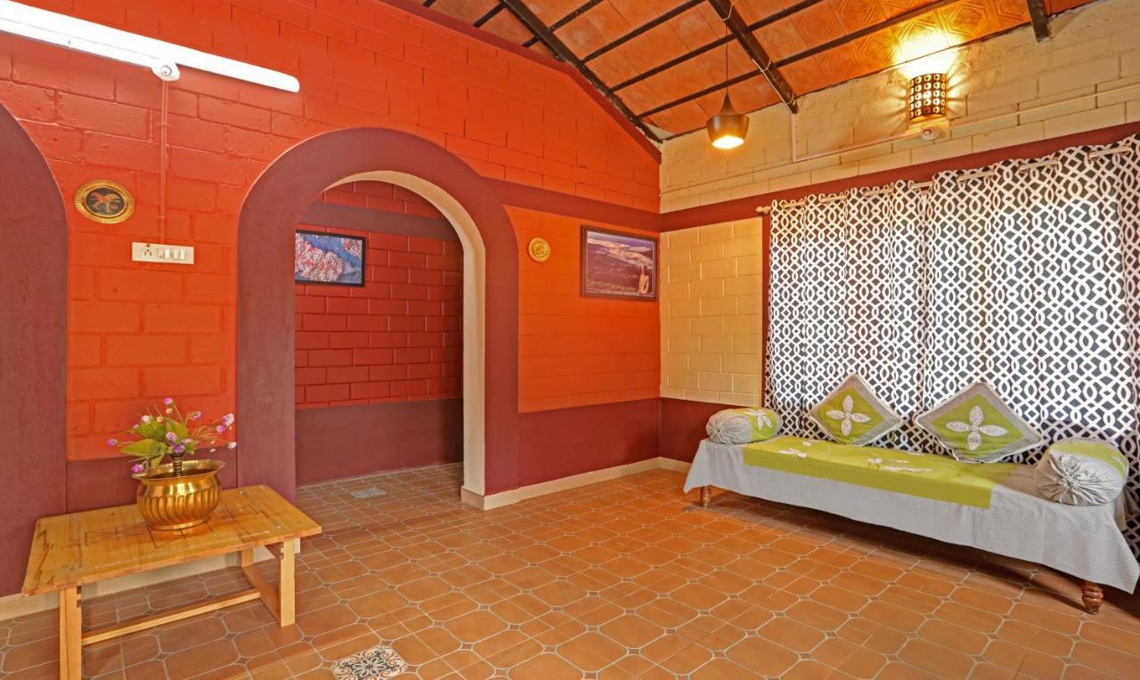 Hotel Allaranda Homestay Madikeri Exteriör bild
